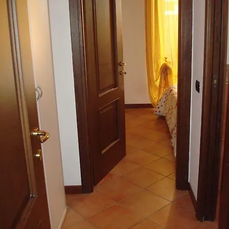 Daire Al Teatro Apartment Alba (Piedmont)